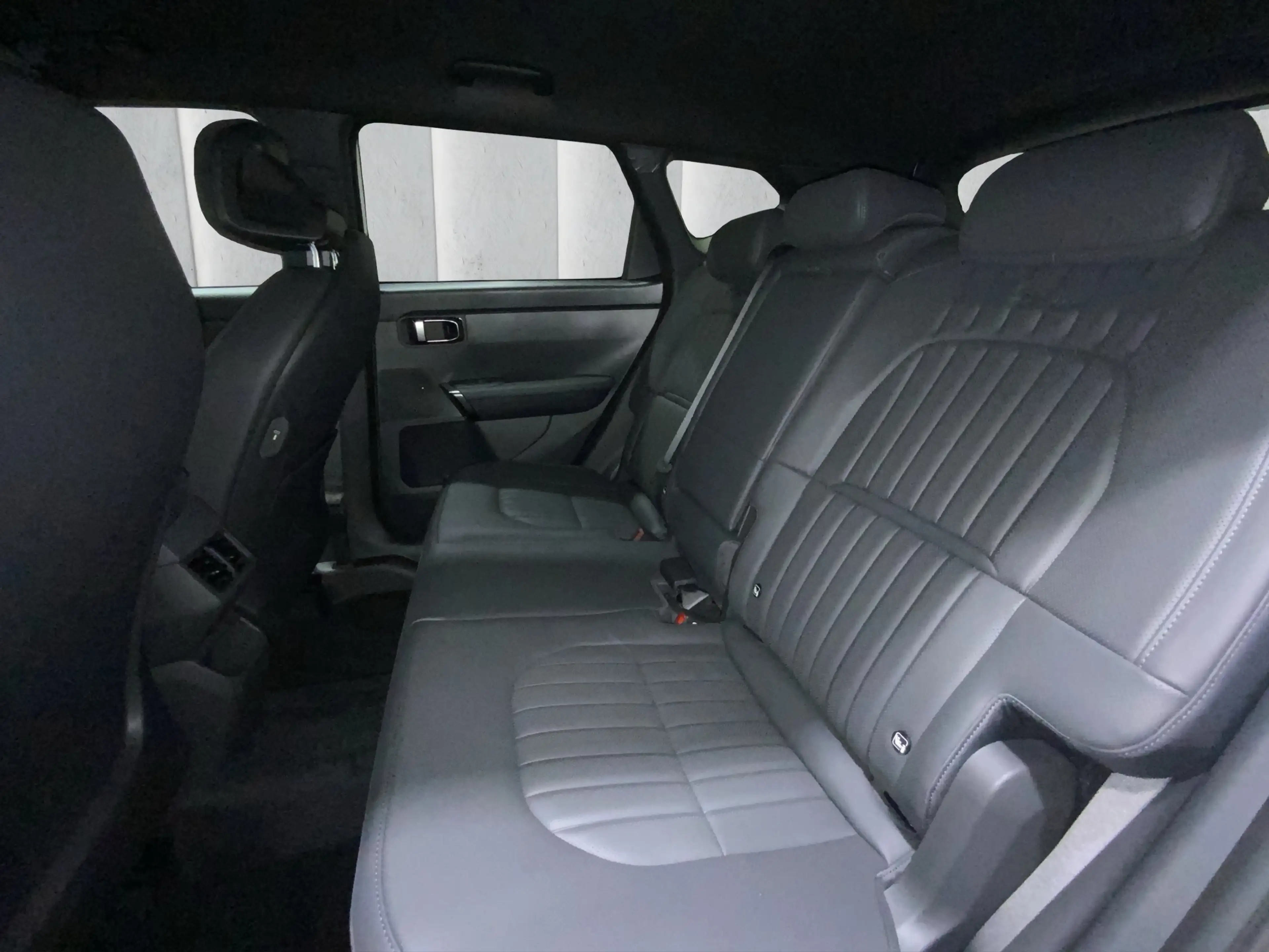 Kia Seltos X-Line 1.6 T-GDI DCT AWD Sports Utility Vehicle. 1 — photo 11