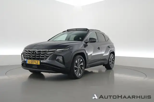 Hyundai TUCSON 1.6 T-GDI MHEV Comfort | Pano | Trekhaak | Camera