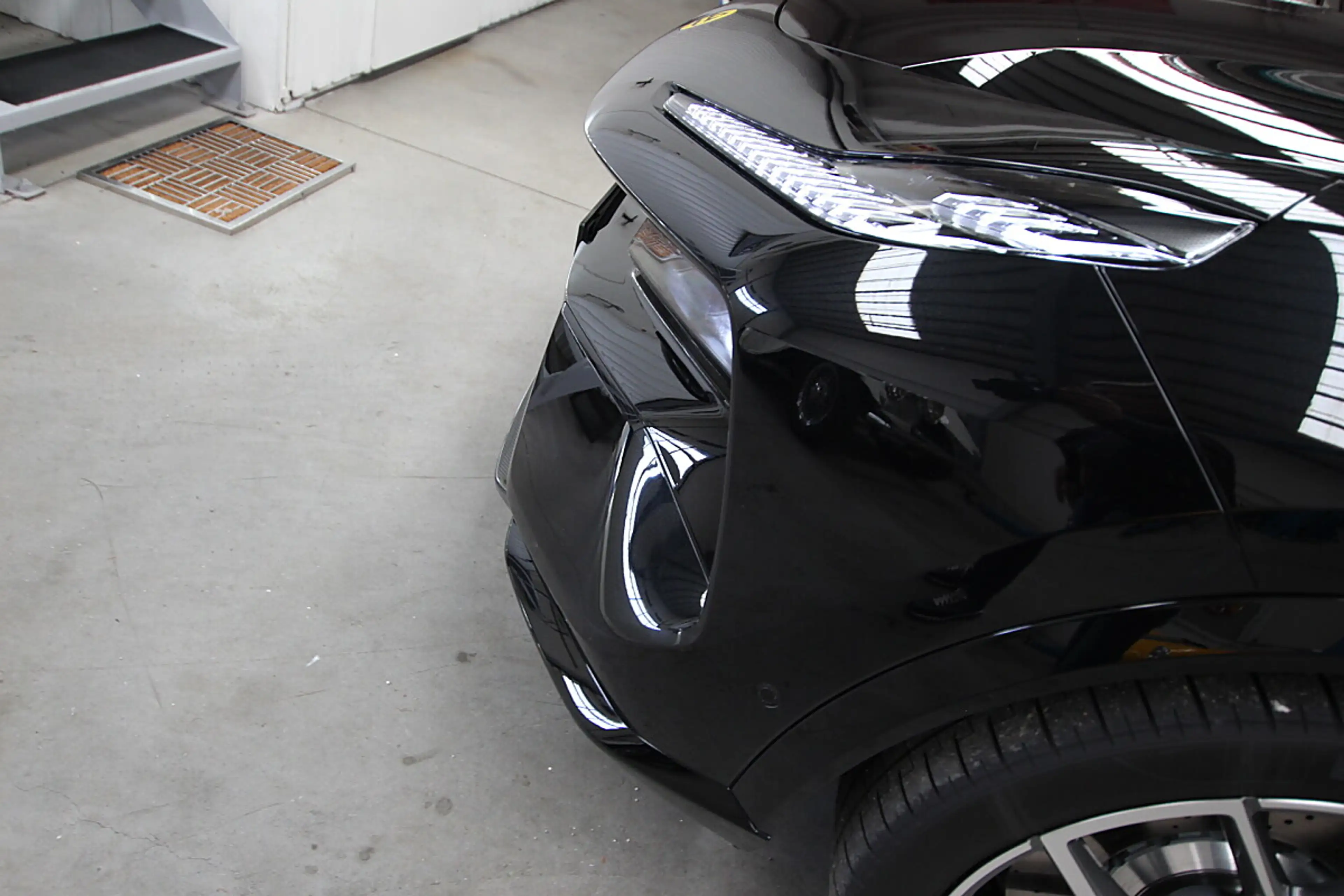 Lotus Eletre R — photo 12