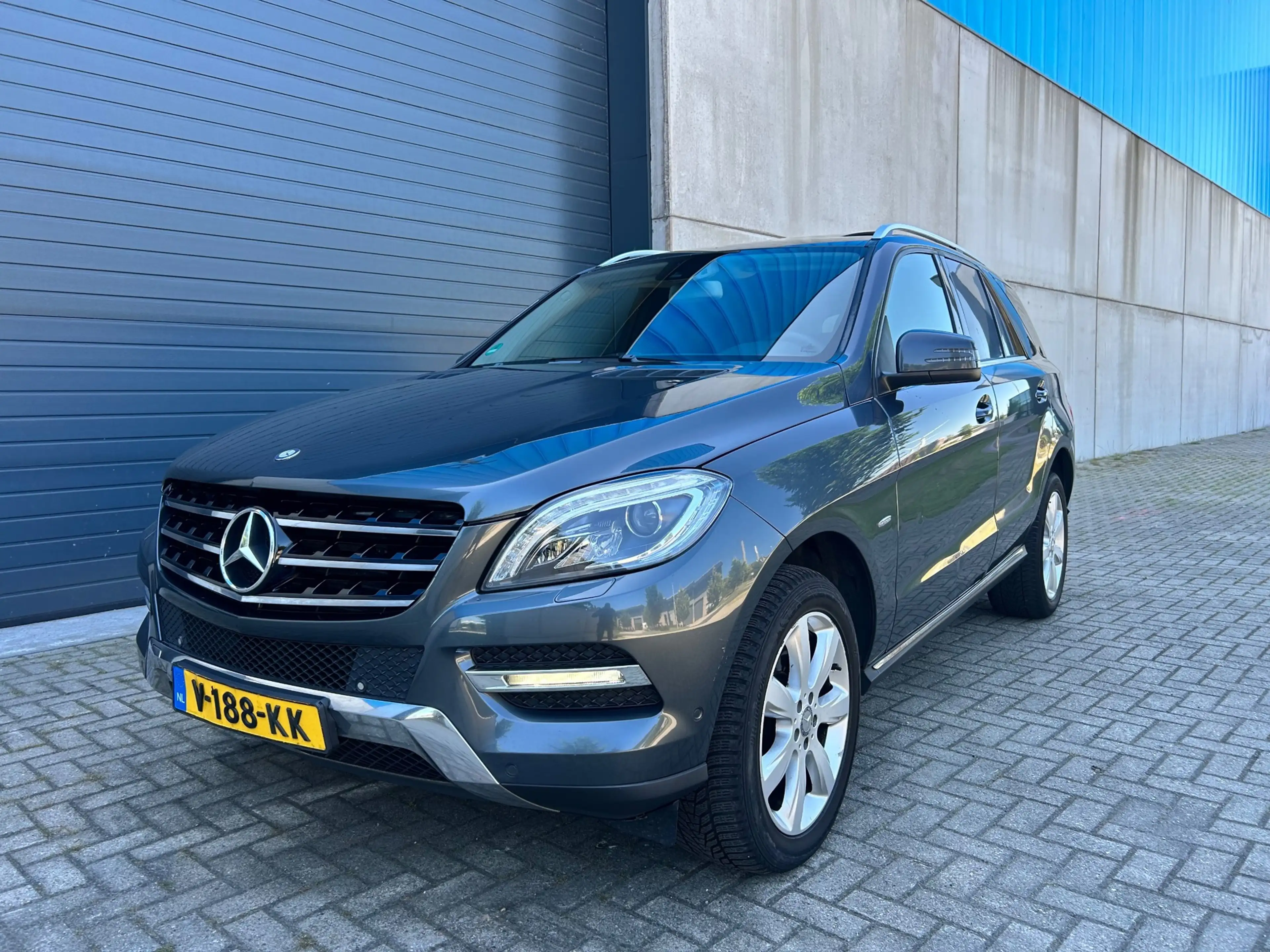 Mercedes-Benz ML 350 BlueTec 4MATIC AUT LEDER NAVI MARGE — photo 2