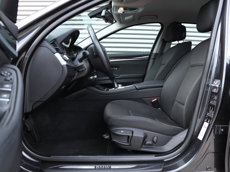 BMW 528 5-serie 528i Executive Automaat *Groot navi*Parkee — photo 5