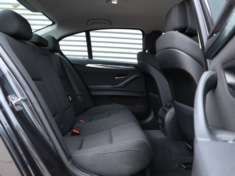 BMW 528 5-serie 528i Executive Automaat *Groot navi*Parkee — photo 9