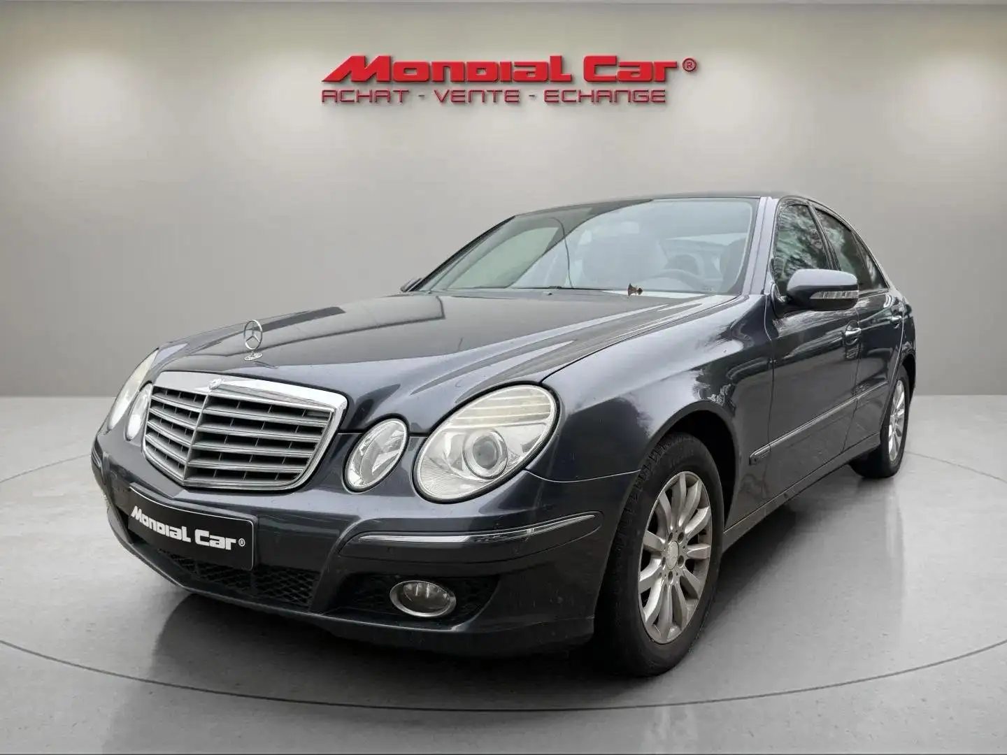 Mercedes-Benz E 200 E 200 CDI Elegance*Marchand ou Export* Grau - 1