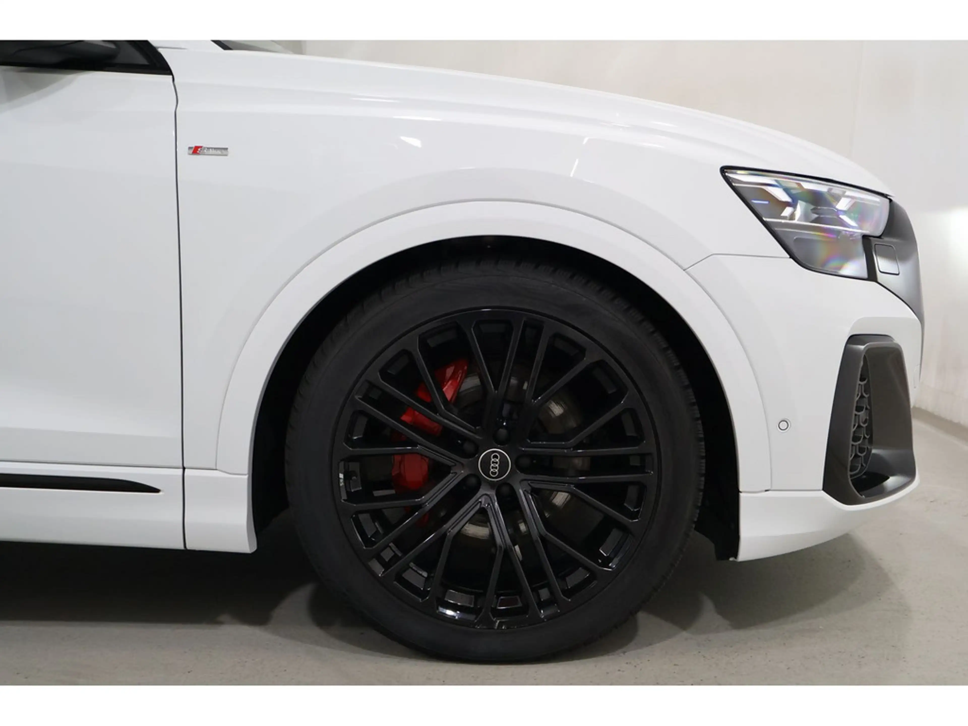 Audi Q8 50 TDI quattro B&O*Panorama*MatrixLED — photo 5