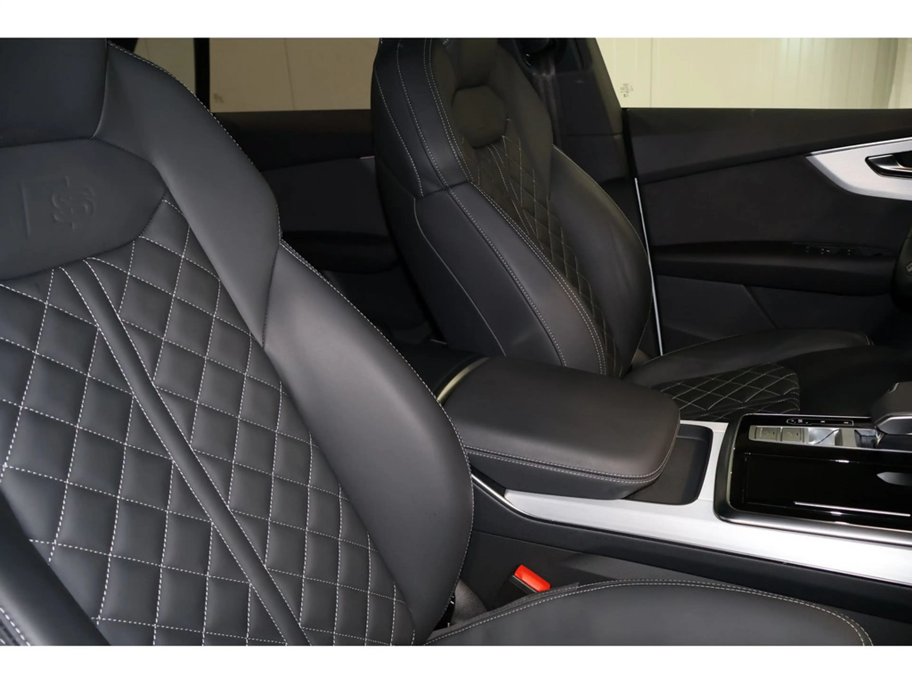 Audi Q8 50 TDI quattro B&O*Panorama*MatrixLED — photo 7