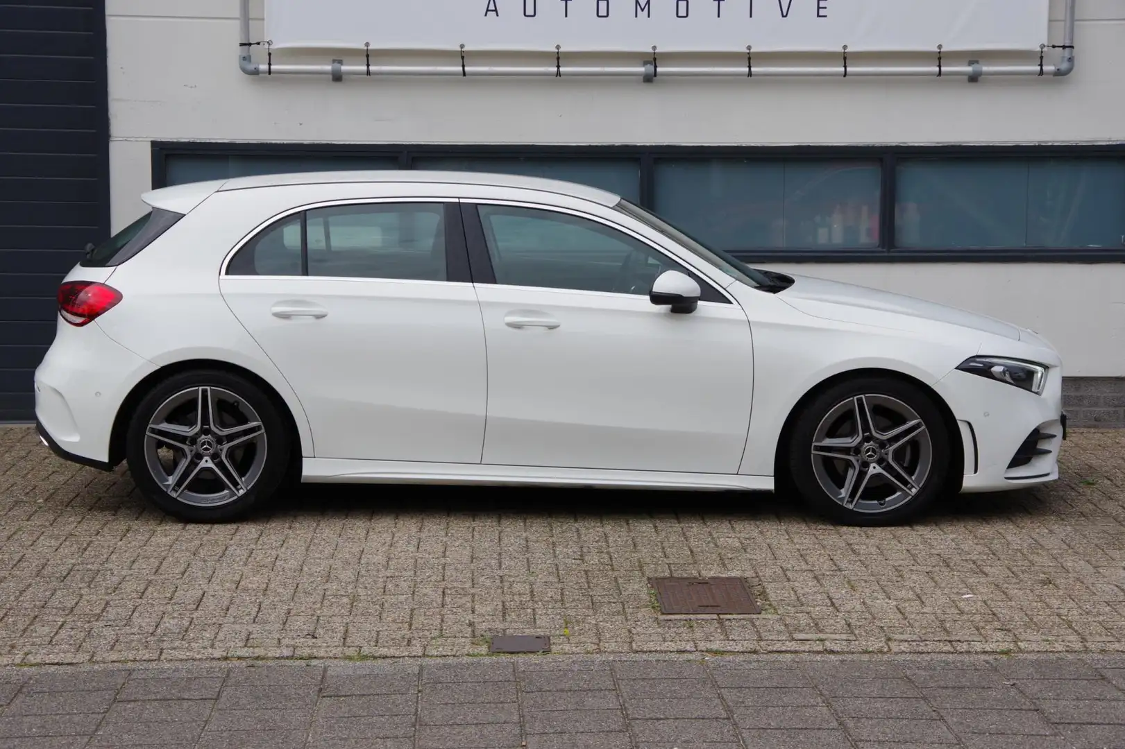 Mercedes-Benz A 200 Business Solution AMG Blanco - 2