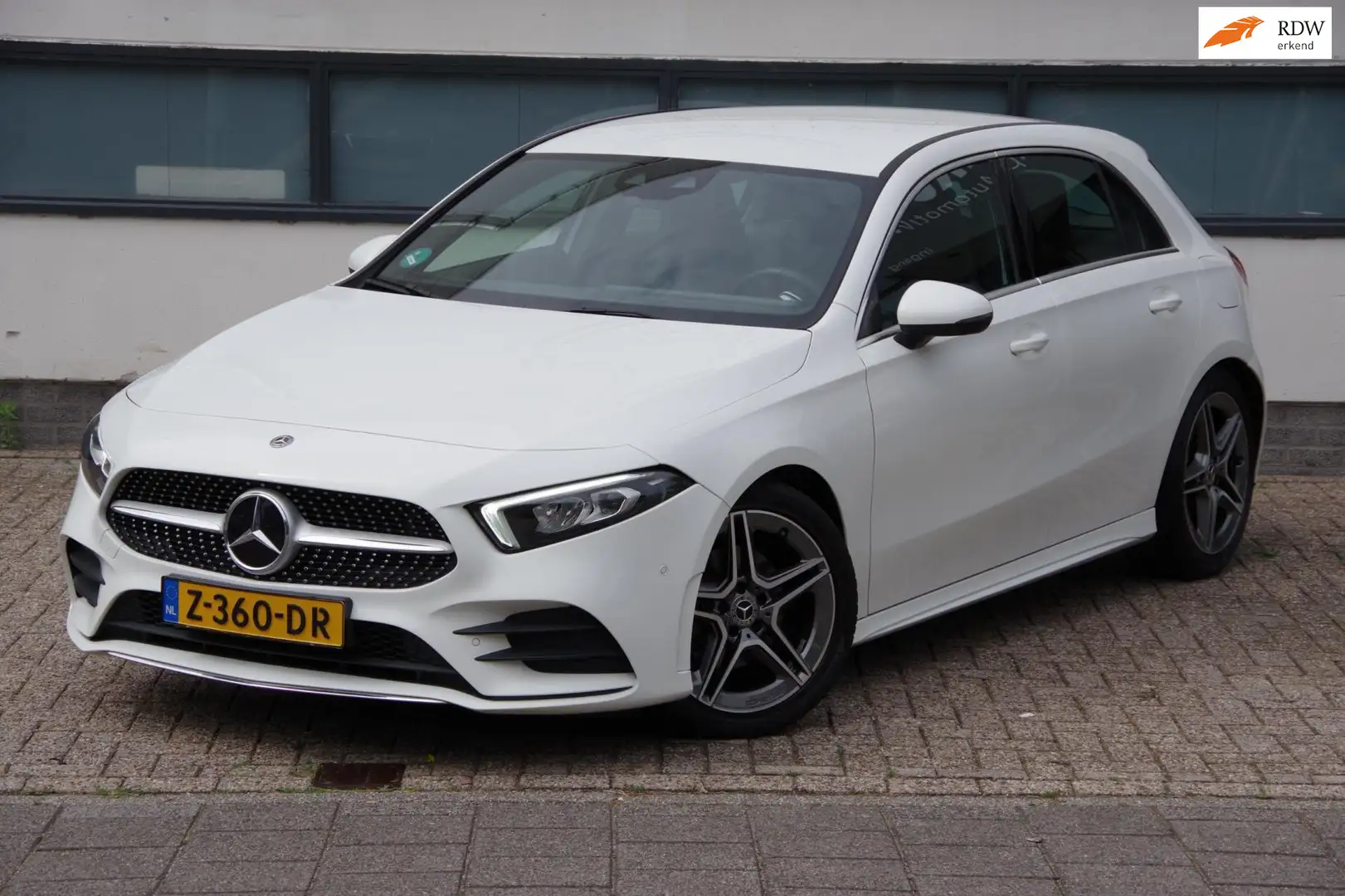 Mercedes-Benz A 200 Business Solution AMG Blanco - 1