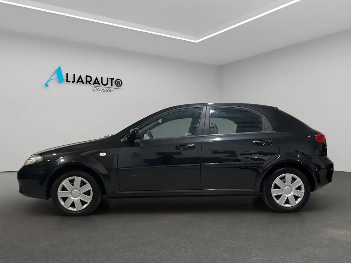Chevrolet Lacetti 1.4 SE Schwarz - 2