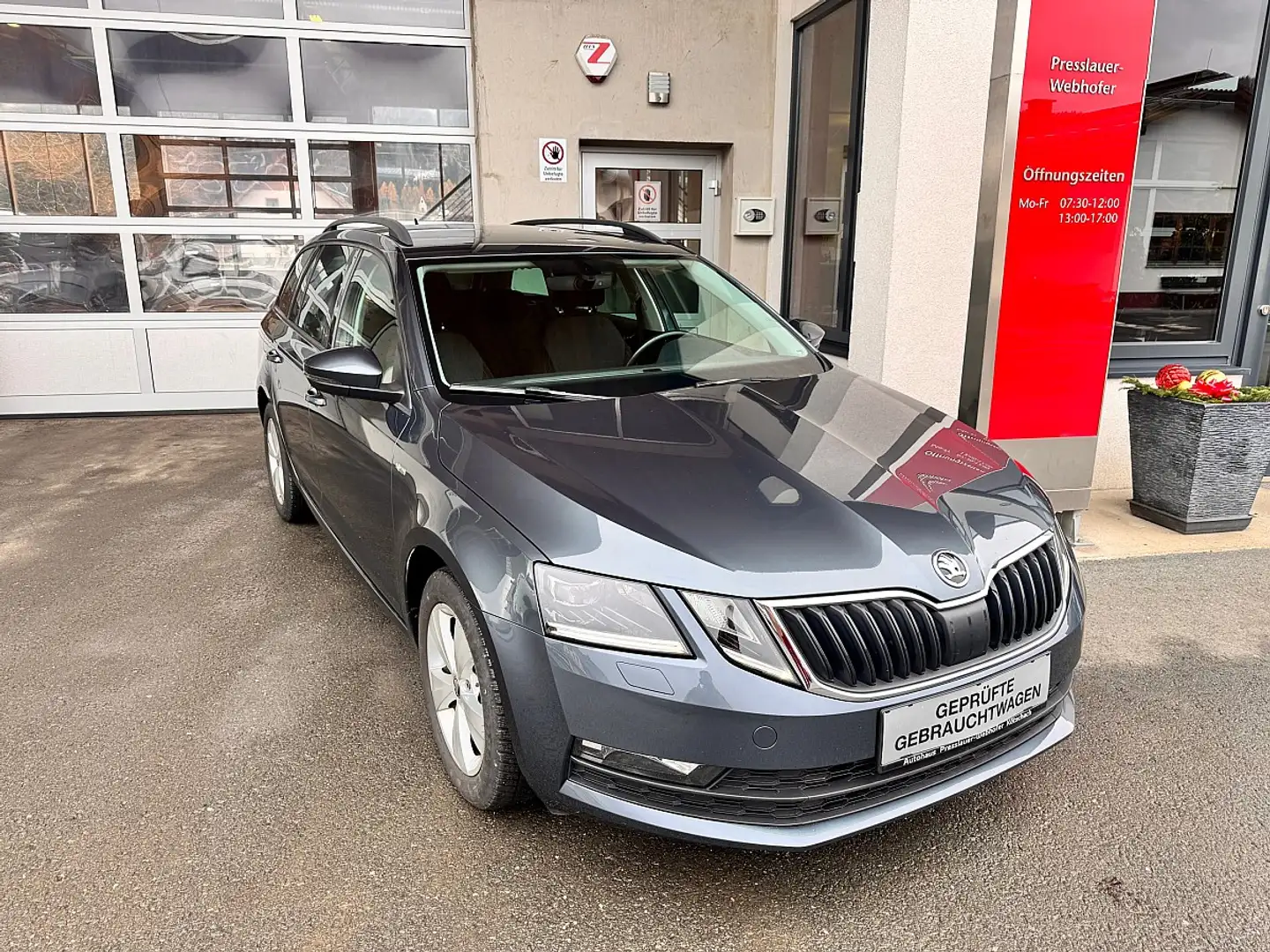 Skoda Octavia Combi 2,0 TDI Ambition Limited DSG Gris - 1