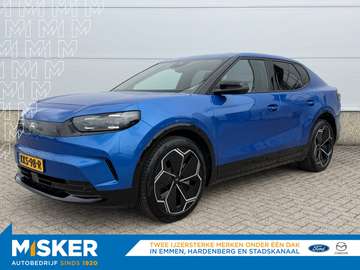 Premium Extended R RWD 77 kWh TREKHAAK! DRIVERPACK