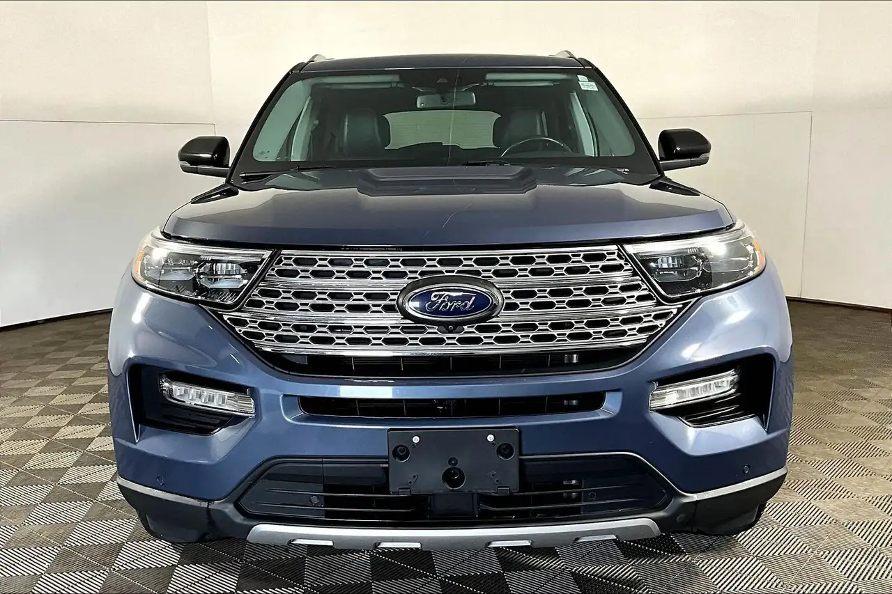 Ford Explorer снимка Ford Explorer