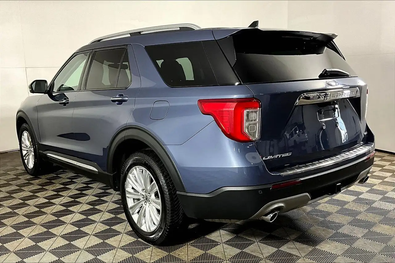 Ford Explorer снимка Ford Explorer