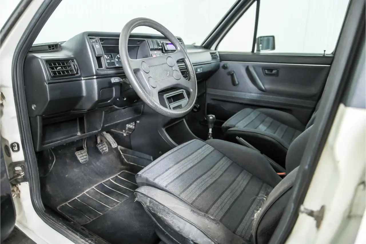 Volkswagen Jetta 1.8 GTI (GT), foto 11