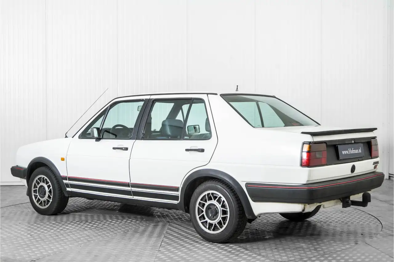 Volkswagen Jetta 1.8 GTI (GT), foto 6