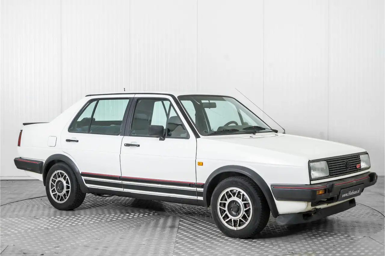 Volkswagen Jetta 1.8 GTI (GT), foto 5