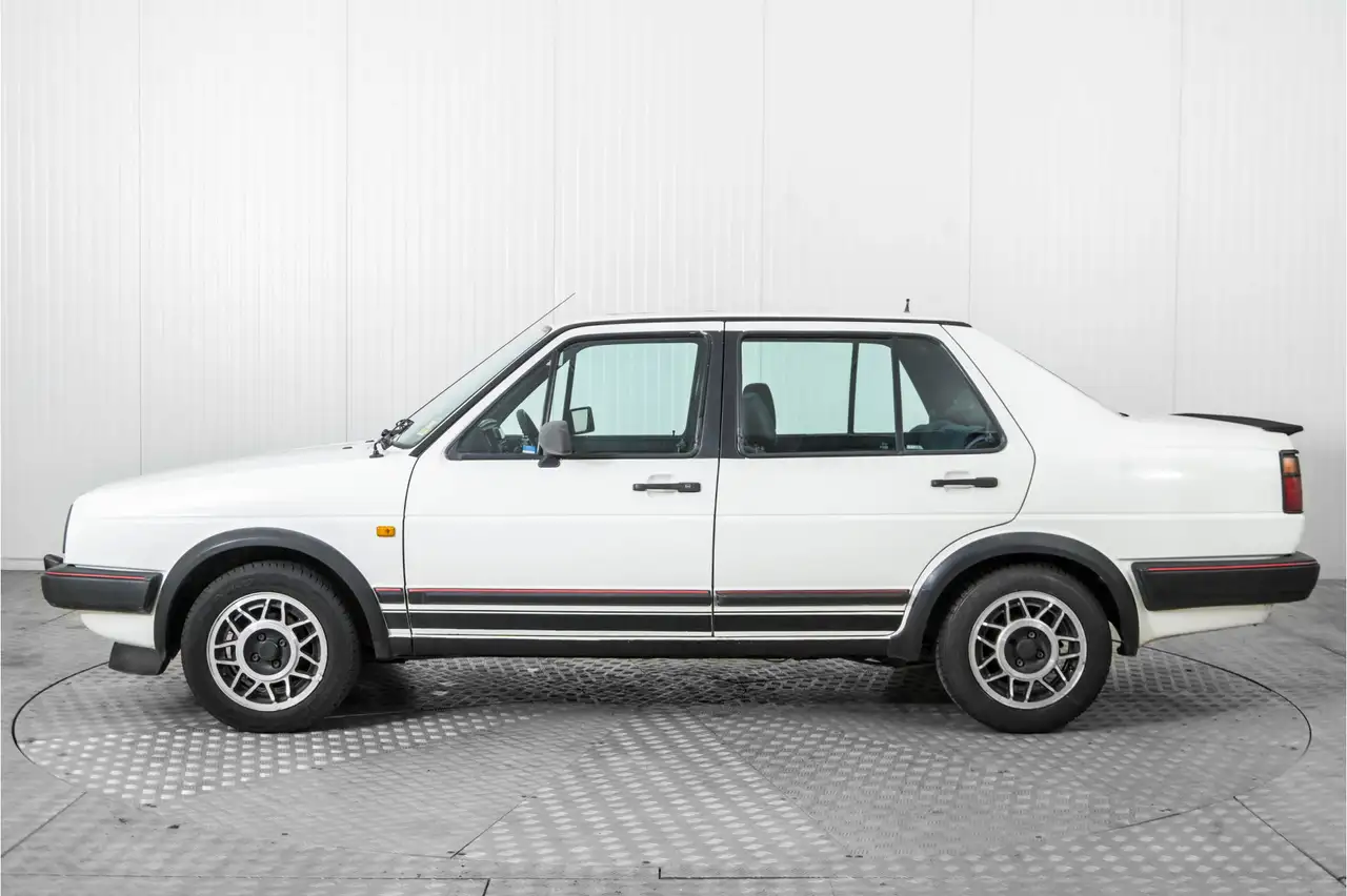 Volkswagen Jetta 1.8 GTI (GT), foto 9