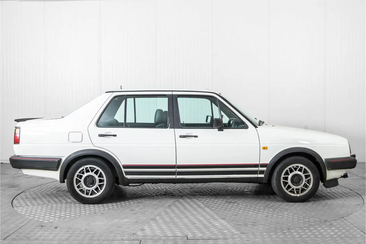 Volkswagen Jetta 1.8 GTI (GT), foto 10