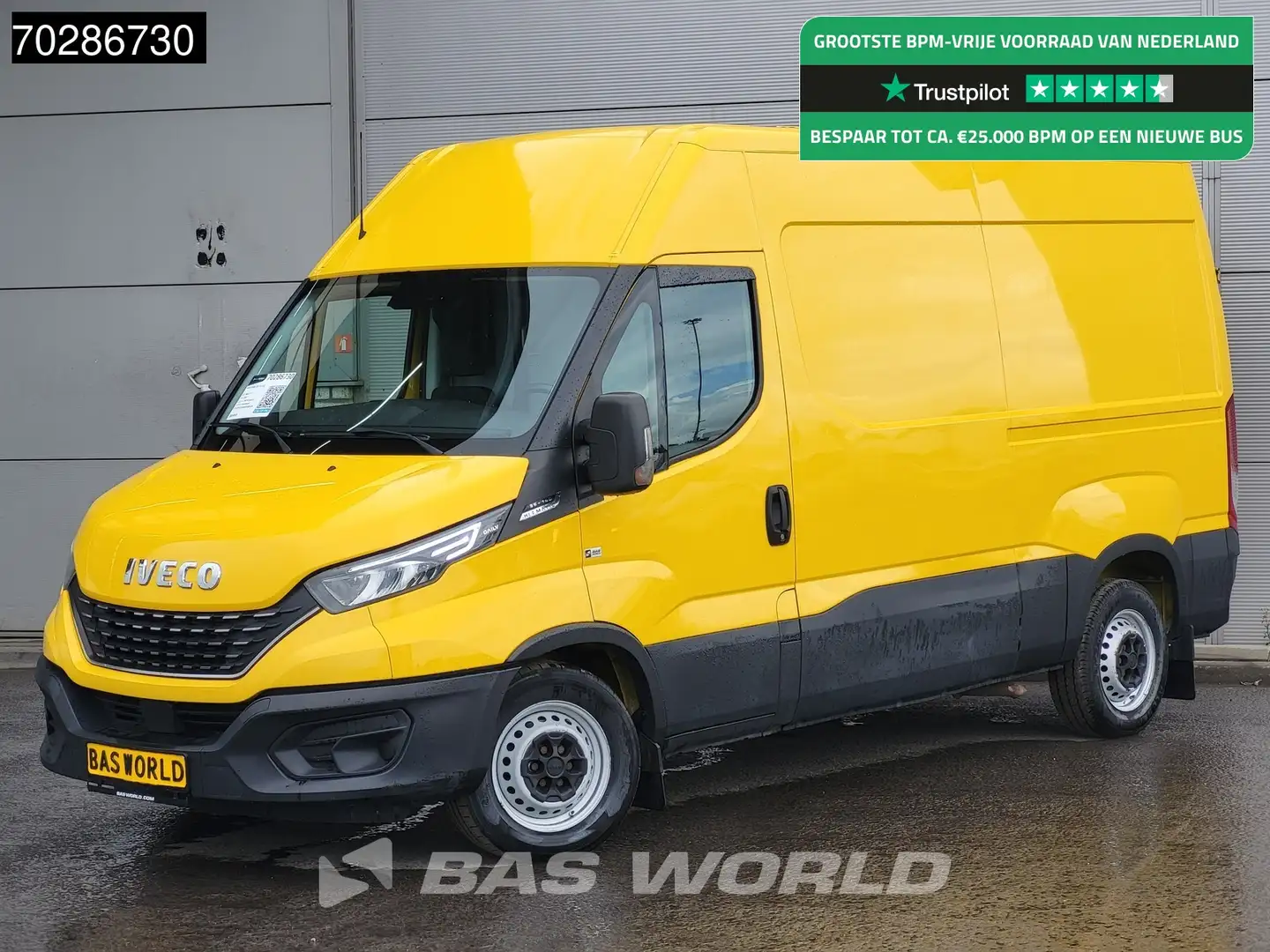 Iveco Daily 35S14 Automaat L2H2 3,5t Trekgewicht LED ACC Airco Jaune - 1