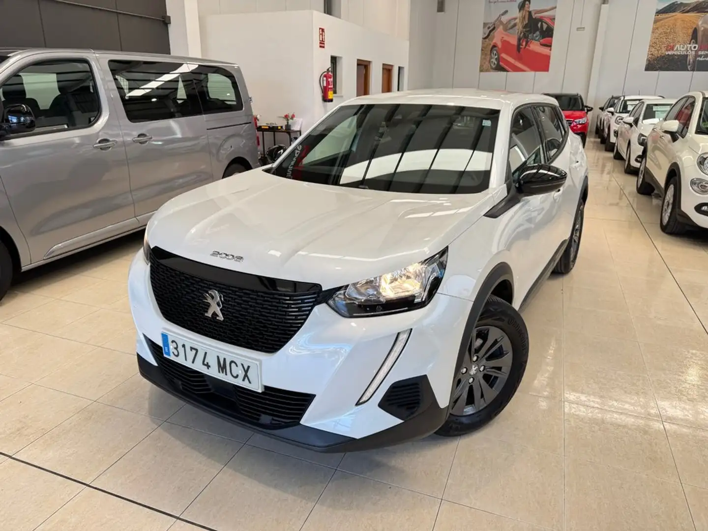 Peugeot 2008 1.2 PureTech S&S Active Pack 100 Blanco - 1