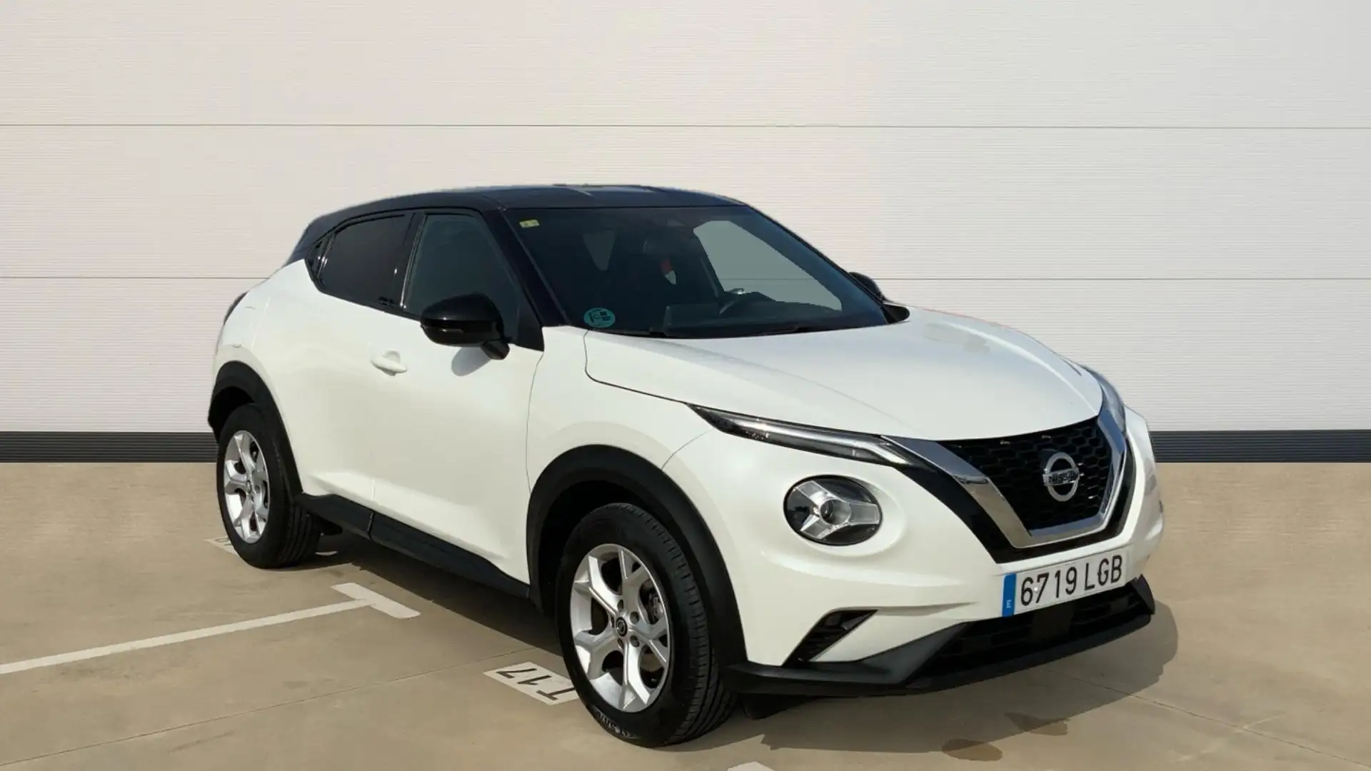 Nissan Juke 1.0 DIG-T N-Connecta 4x2 DCT 7 117 - 1