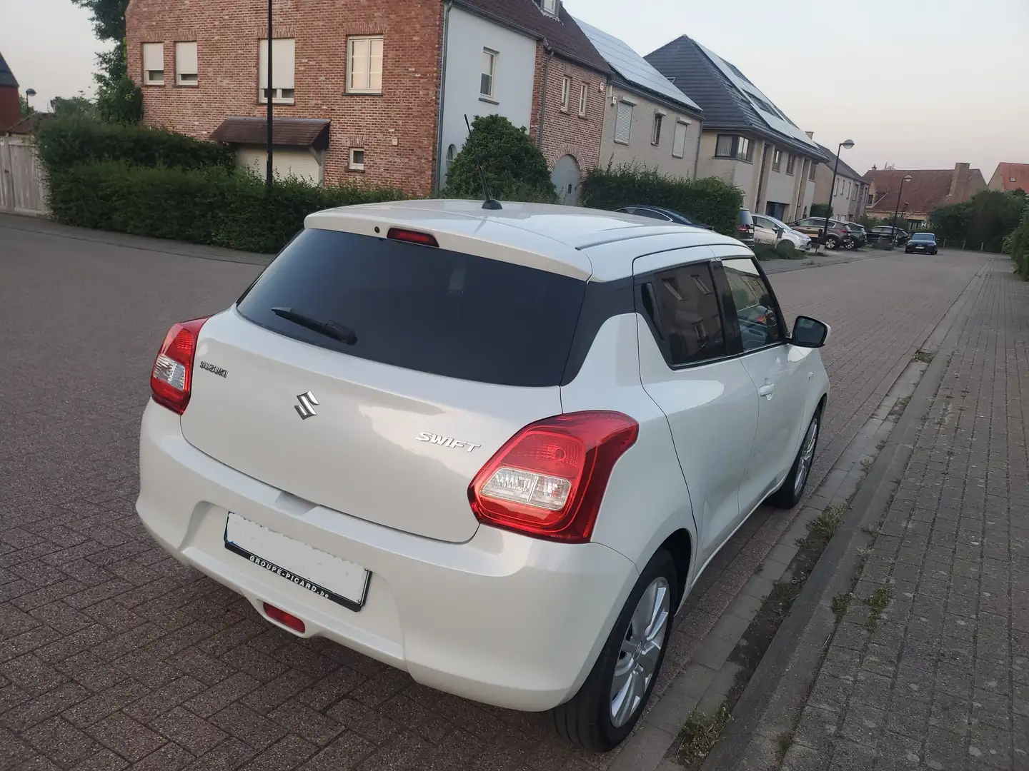 Suzuki Swift 1.2i GL+ Wit - 1