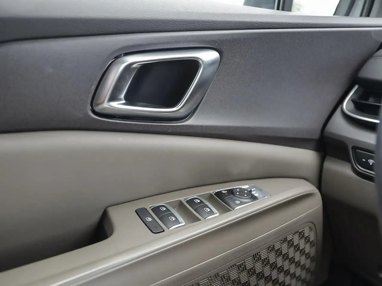 Kia Carnival снимка Kia Carnival