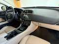 Jaguar XE 2.0 Diesel Portfolio AWD Aut. 180 Gris - thumbnail 9