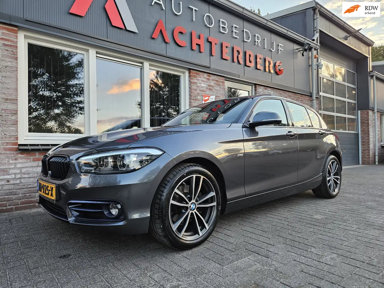 BMW 120