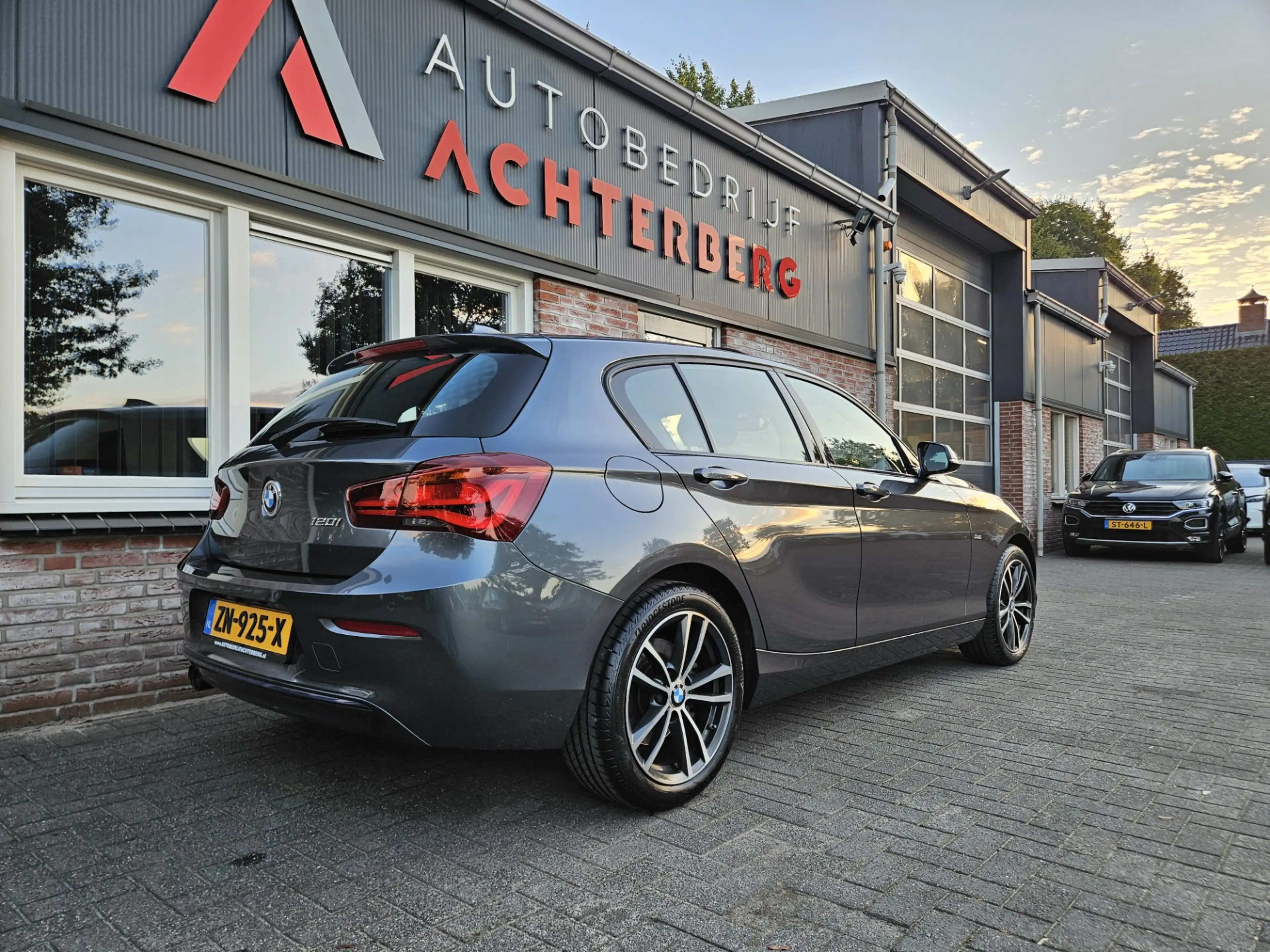 BMW 120 1-serie 120i Edition Sport Line Shadow High Execut — photo 9