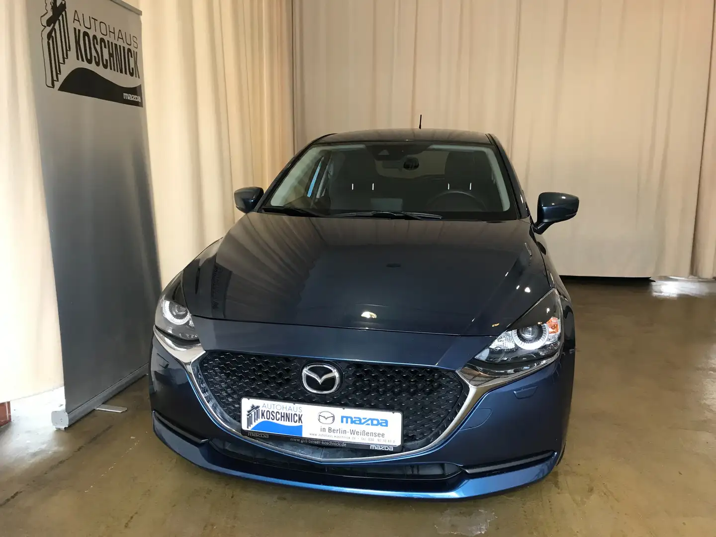 Mazda 2 SKYACTIV-G 75 M Hybrid 6GS EXCLUSIVE TOU-P1 NAV Blau - 2