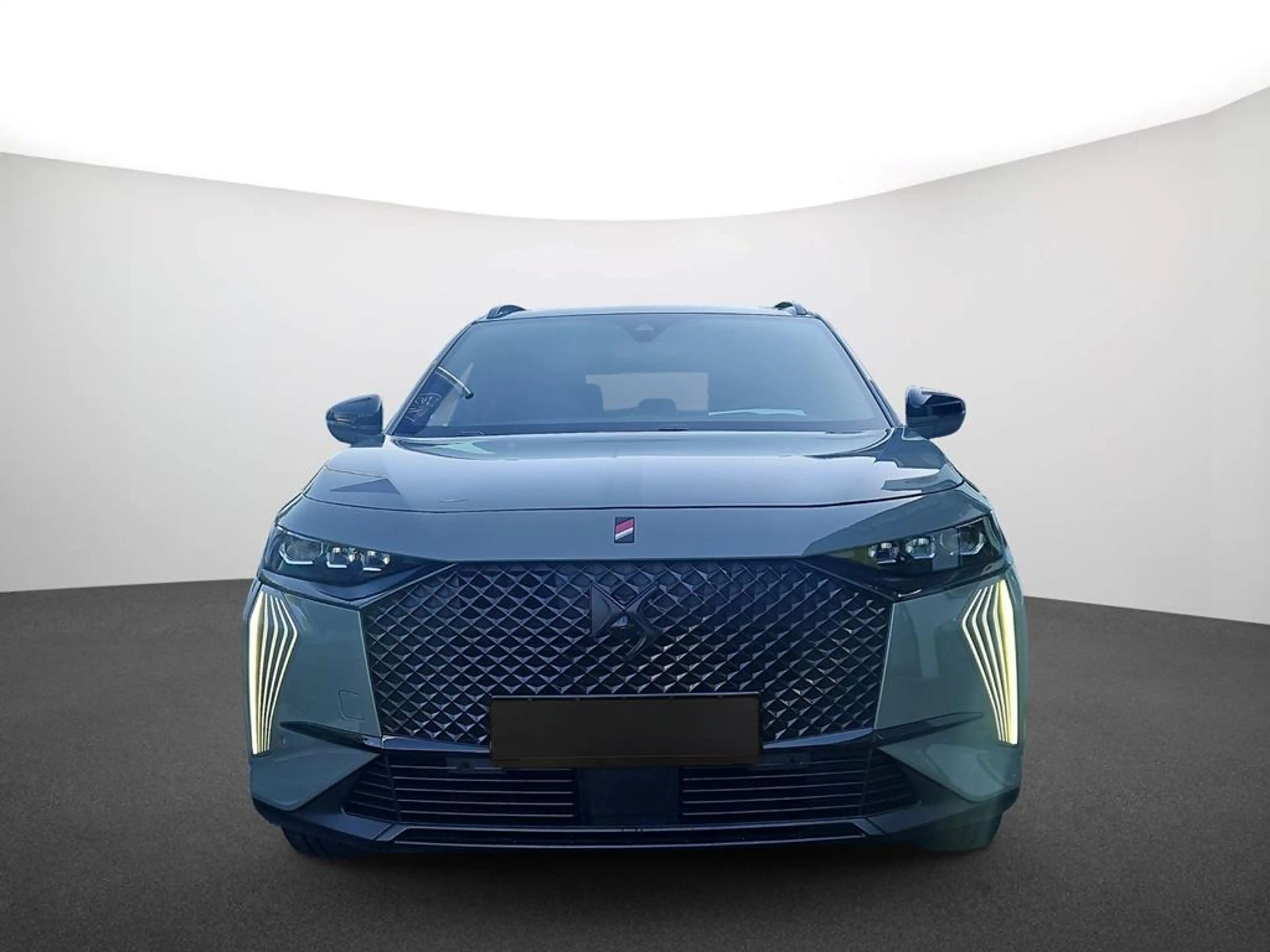 DS Automobiles DS 7 DS 7 PERFORMANCE LINE + BlueHDi 130 EAT8 — photo 3