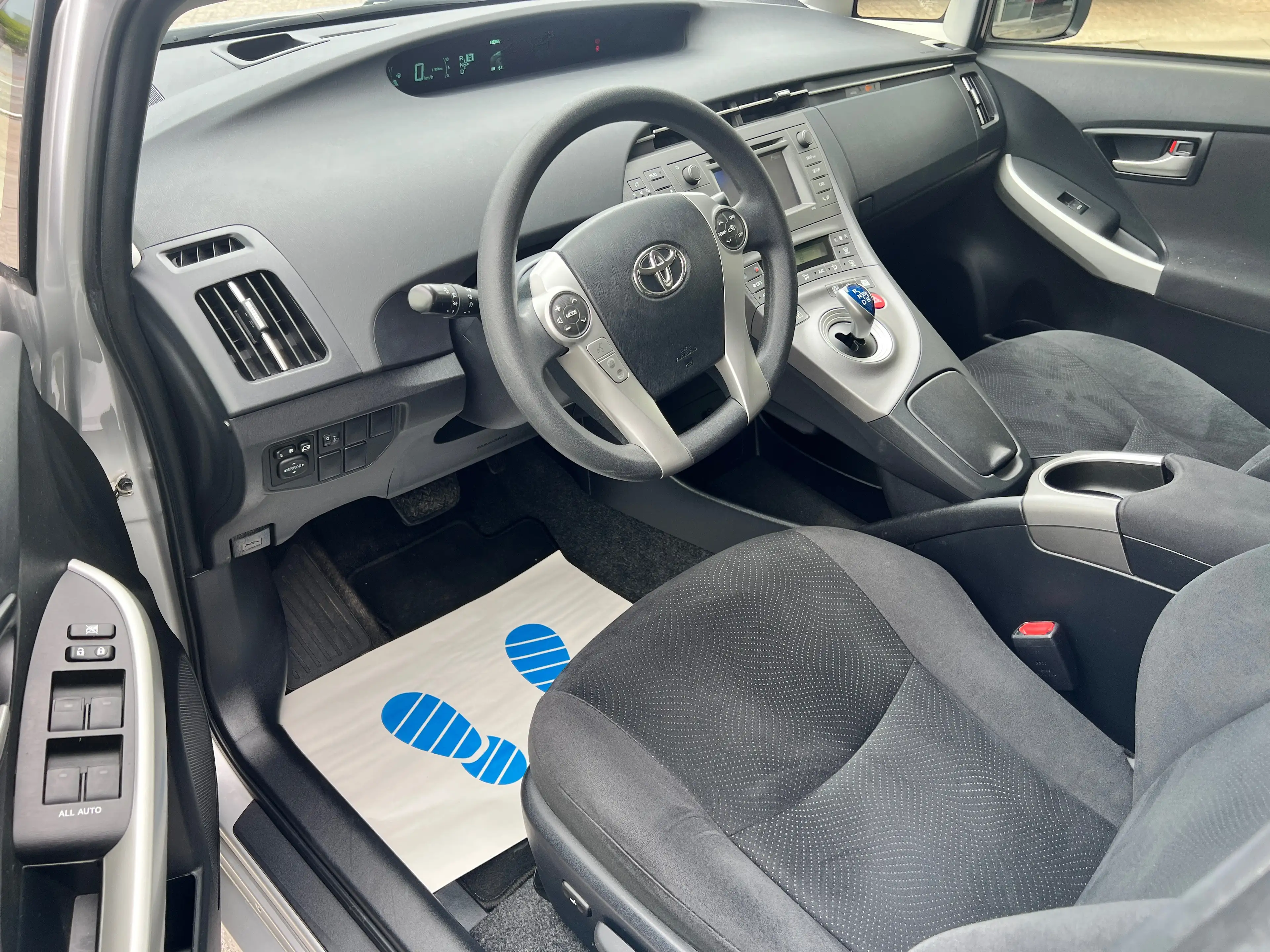 Toyota Prius Prius Hsd 1.8i VVT-i Active Lounge — photo 7