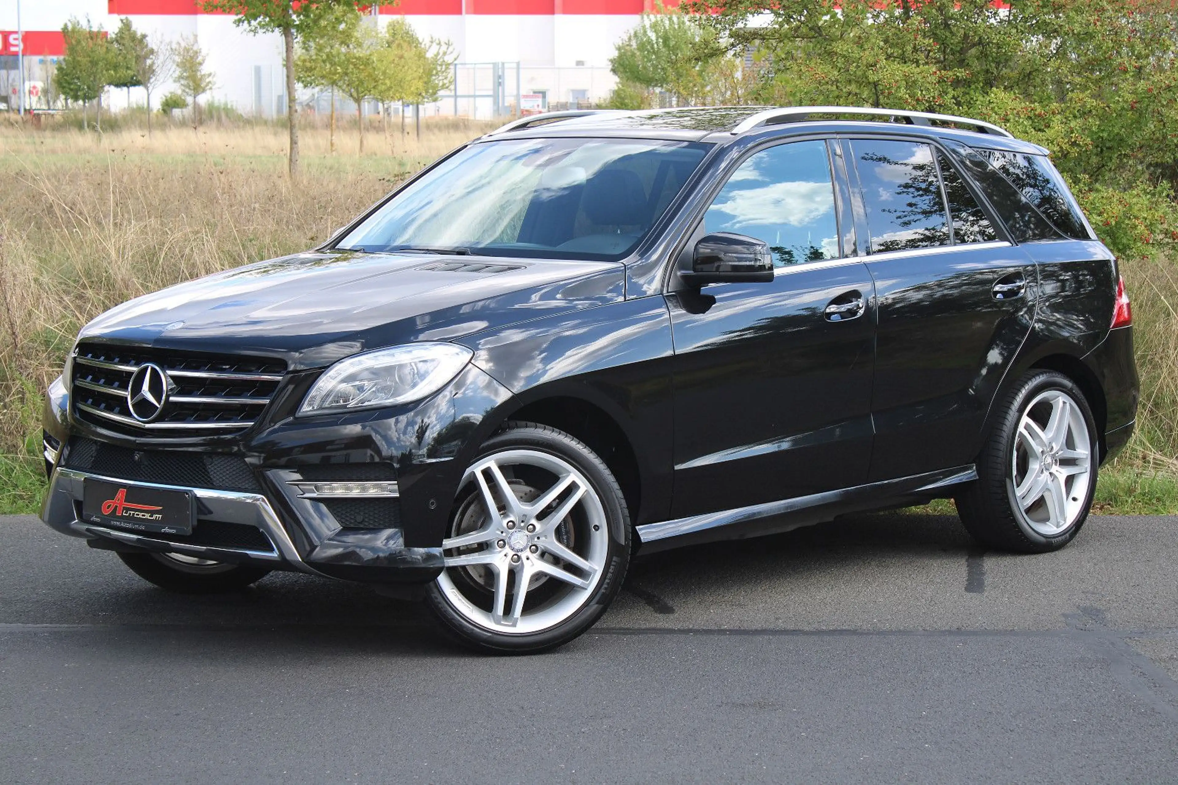 Mercedes-Benz ML 350 CDI AMG-Line/Pano/Luft/AHK/360°/21'/Leder