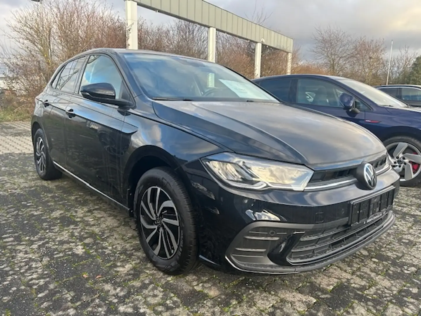 Volkswagen Polo TSI "Life" DSG, NP: 28.000 € Schwarz - 2