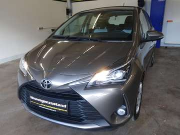 Yaris 1,0 VVT-i Young Young