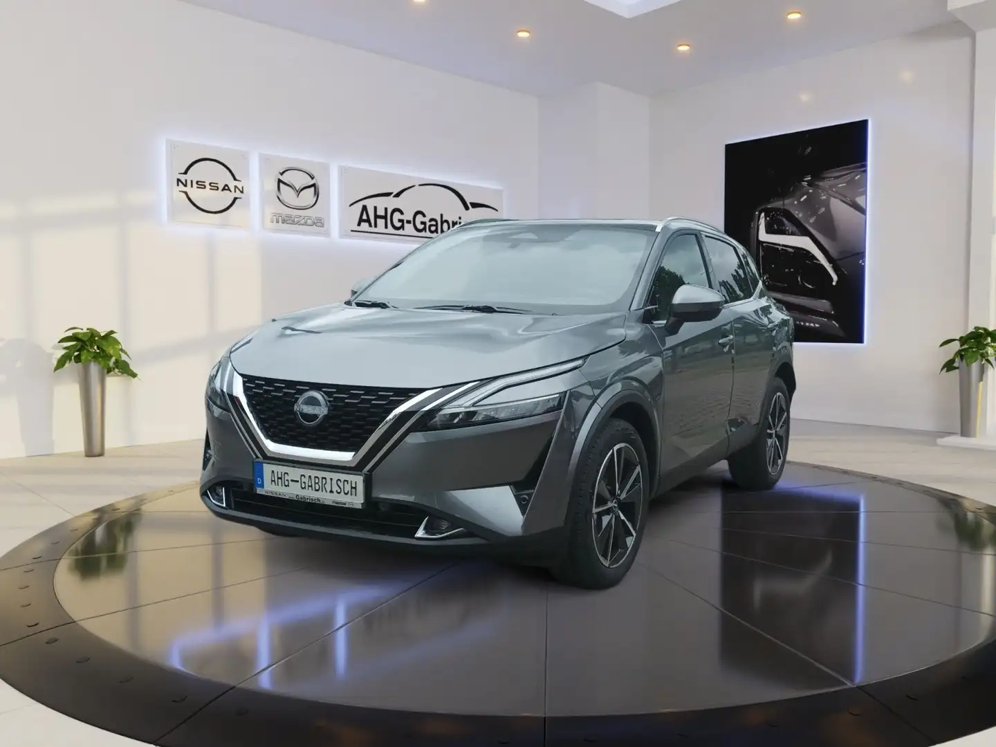 Nissan Qashqai Tekna+, Panorama-Dach, Bose Sound Sys. Silber - 1