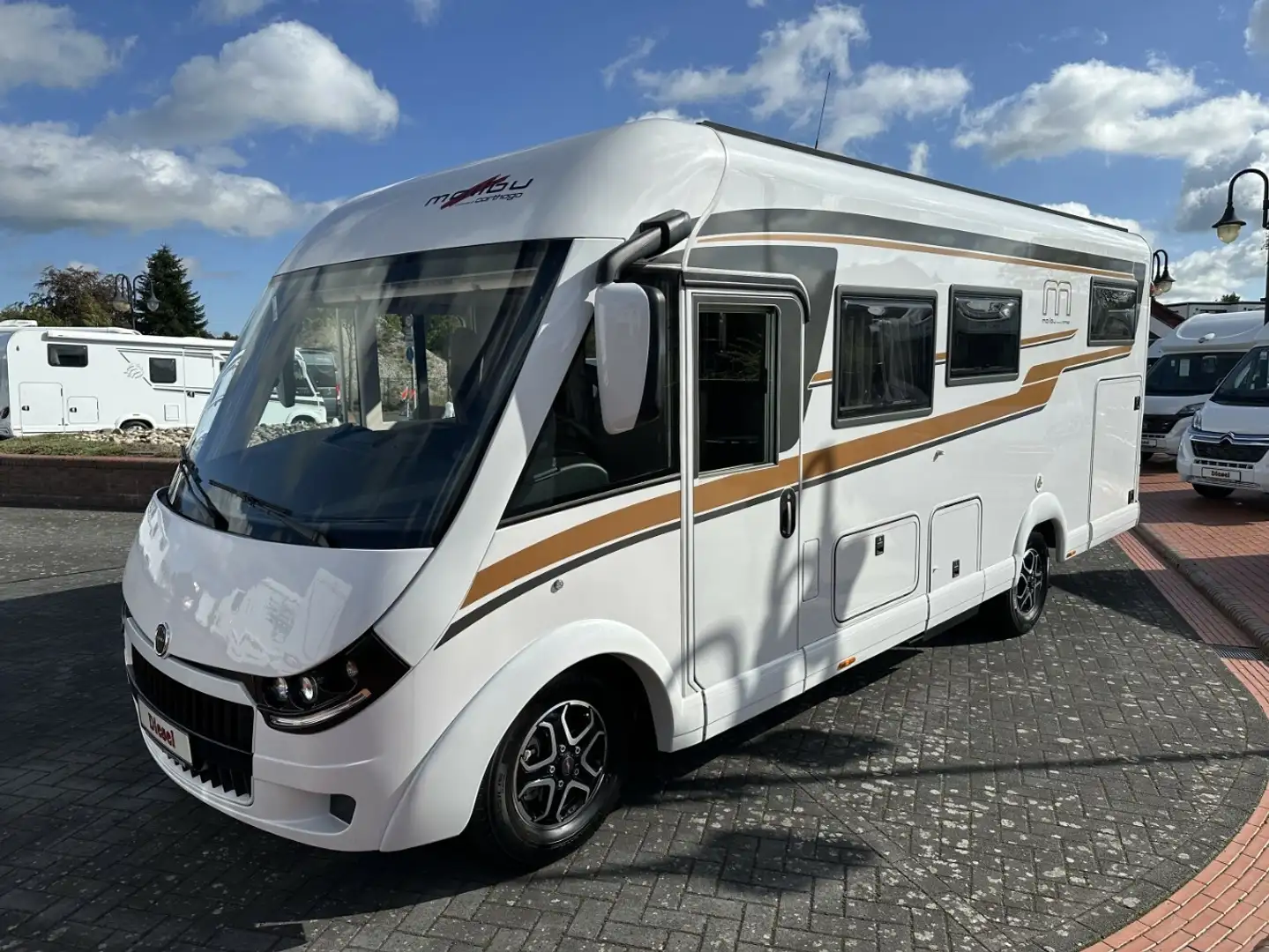 Malibu Carthago I460 LE 132kw 4,25t UNBENUTZT +TwoRoom+TV Bianco - 2
