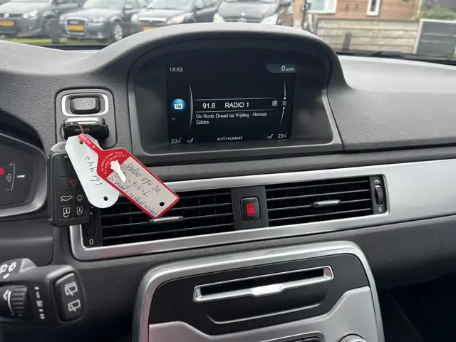 Volvo V70 view 12