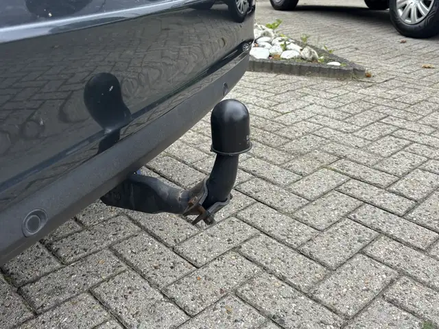 Volvo V70 view 8