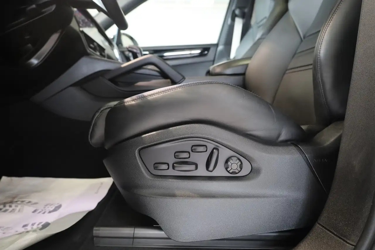 Porsche Cayenne E-Hybrid Platinum Edition, миниатюра 24