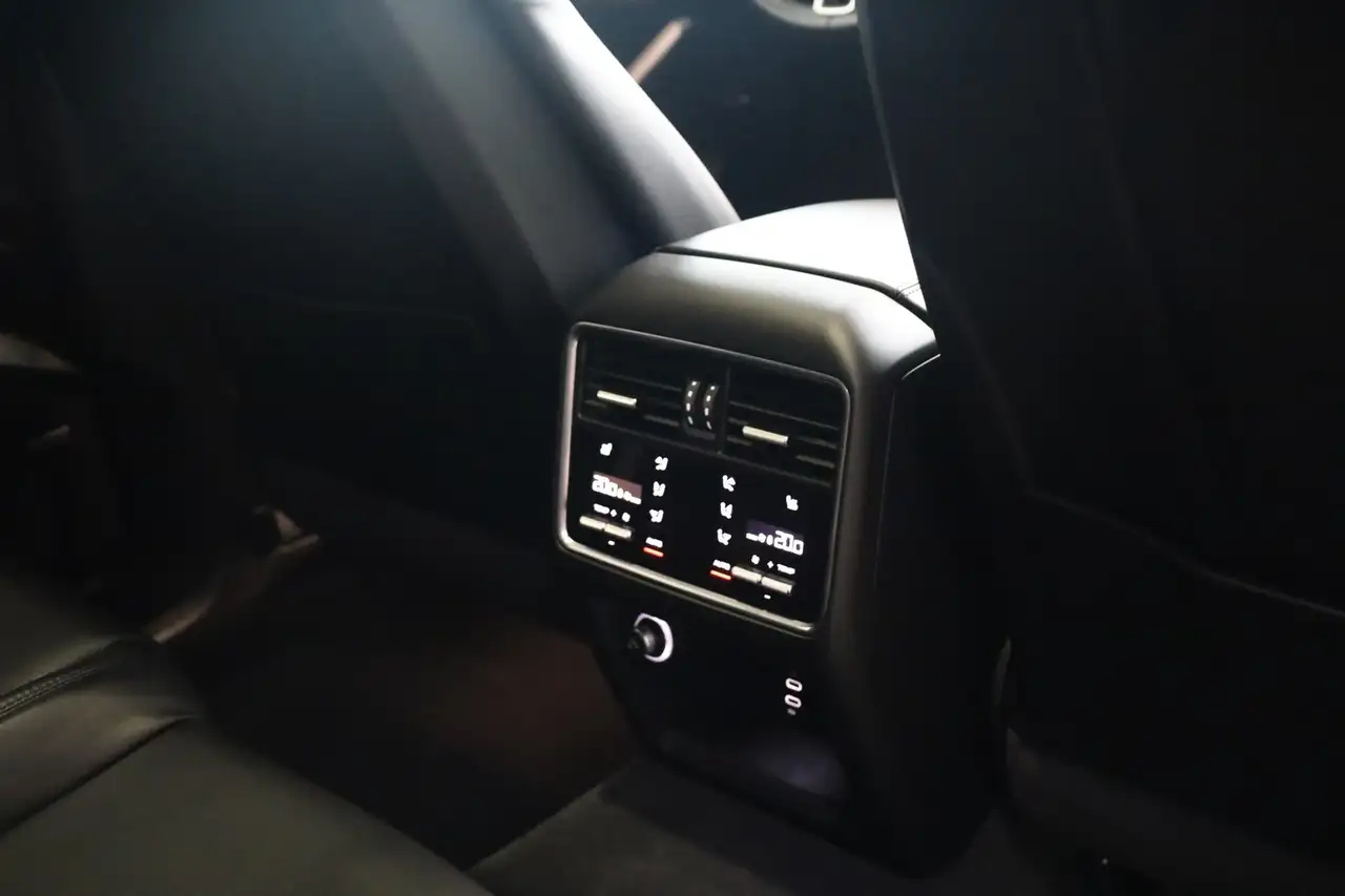 Porsche Cayenne E-Hybrid Platinum Edition, миниатюра 22