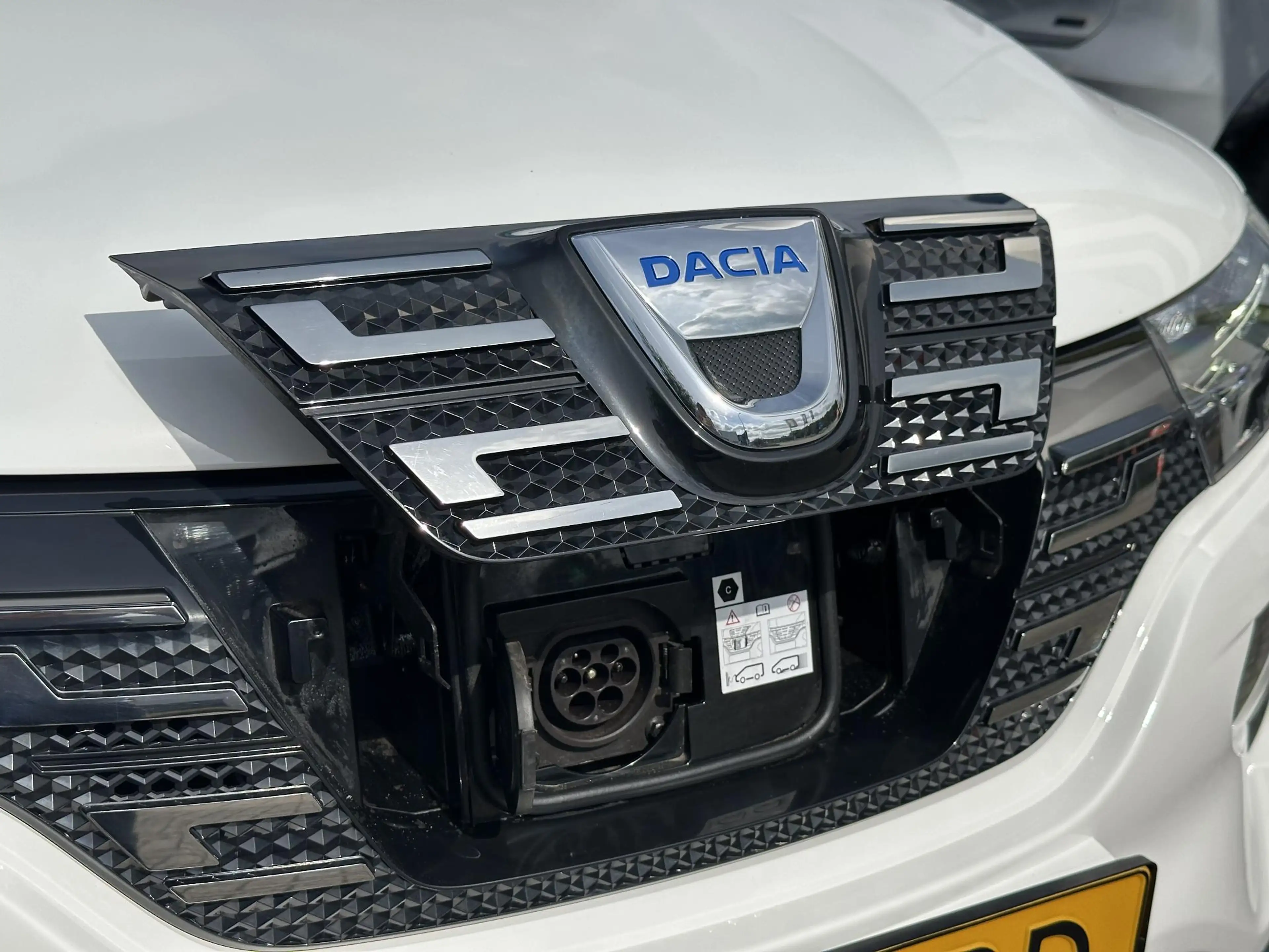 Dacia Spring Comfort Plus (Orange Pack) 27 kWh l Origineel NL l — photo 9