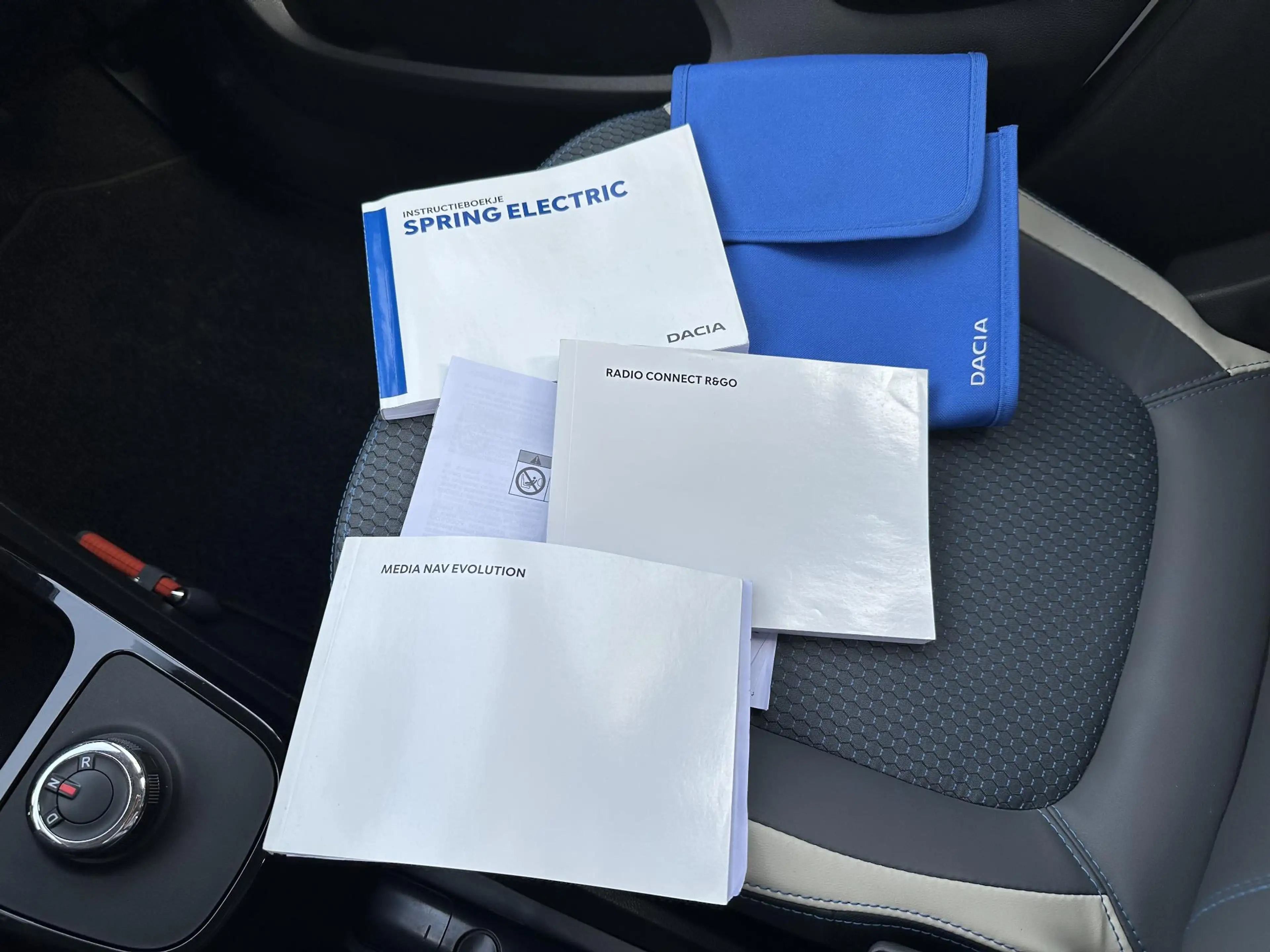 Dacia Spring Comfort Plus (Orange Pack) 27 kWh l Origineel NL l — photo 14