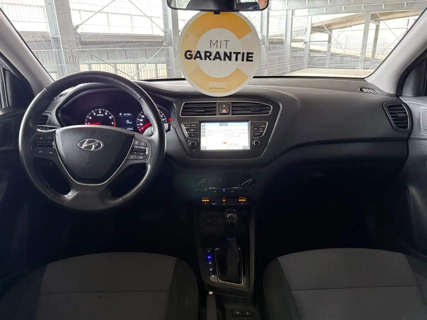 Hyundai i20 AUTOMATIK KLIMA NAVI SZH RCAM GARANTIE Gris - 2