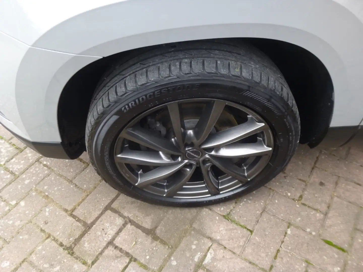 Skoda Karoq Style 1.5 TSI ACT Gri - 2
