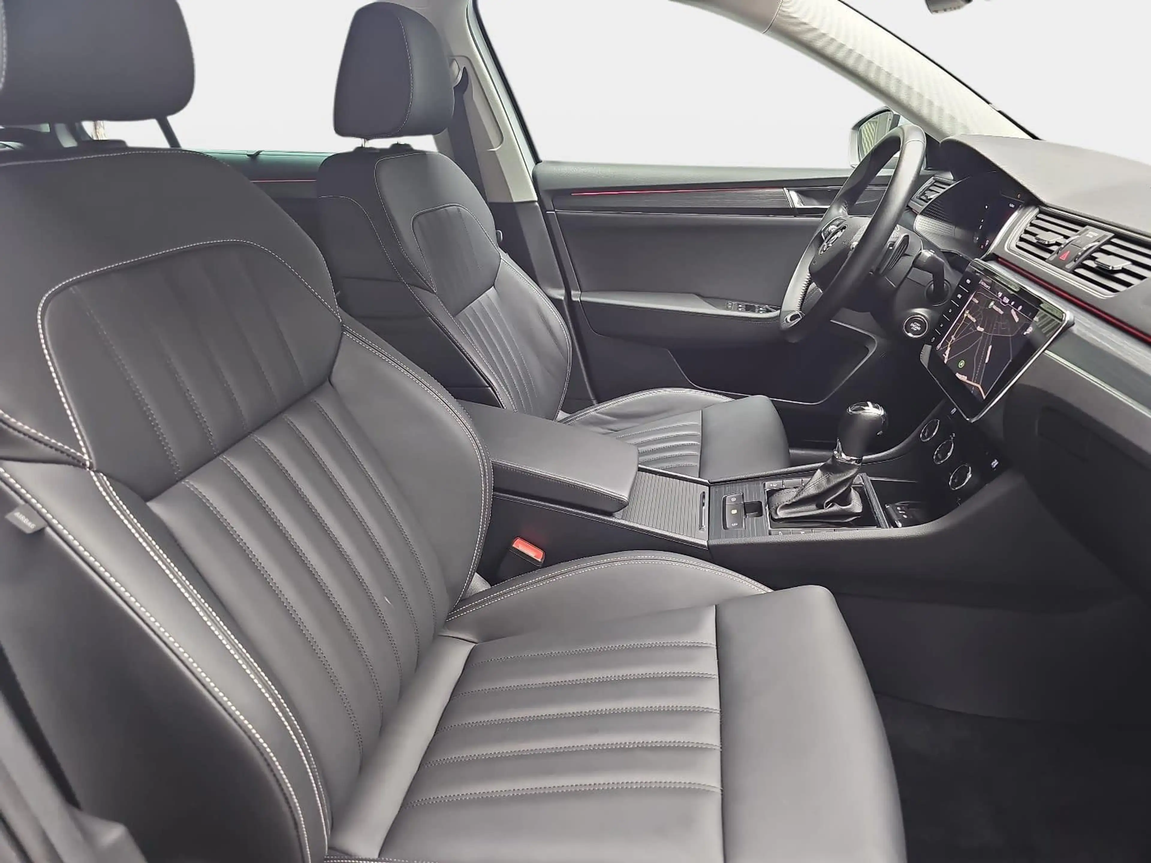 Skoda Superb SUPERB COMBI 2.0 TDI DSG STYLE NAVI LED — photo 17