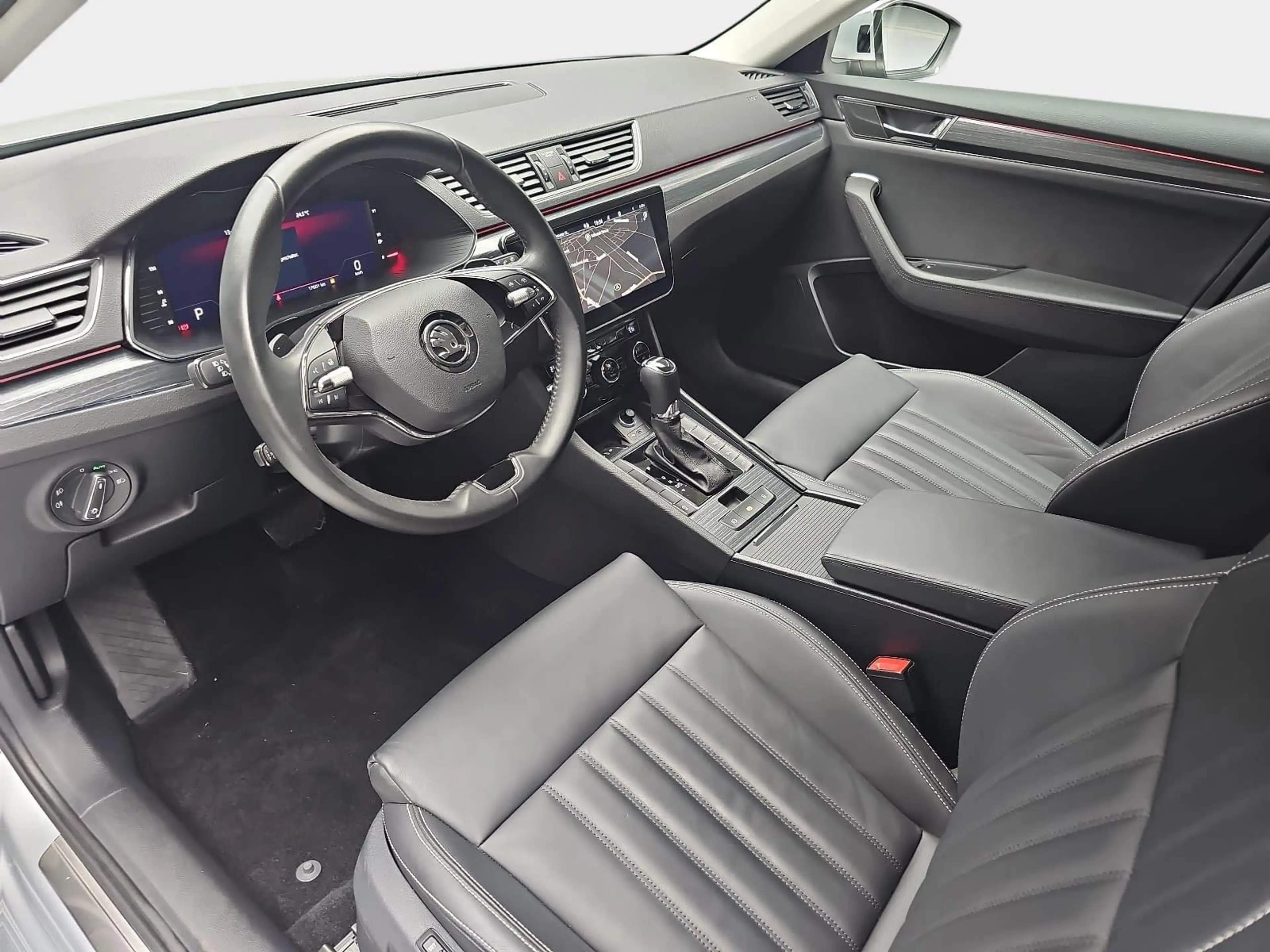 Skoda Superb SUPERB COMBI 2.0 TDI DSG STYLE NAVI LED — photo 20