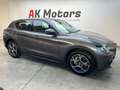 Alfa Romeo Stelvio 2.2 Turbodiesel 160 CV AT8 RWD Sprint Gris - thumbnail 8