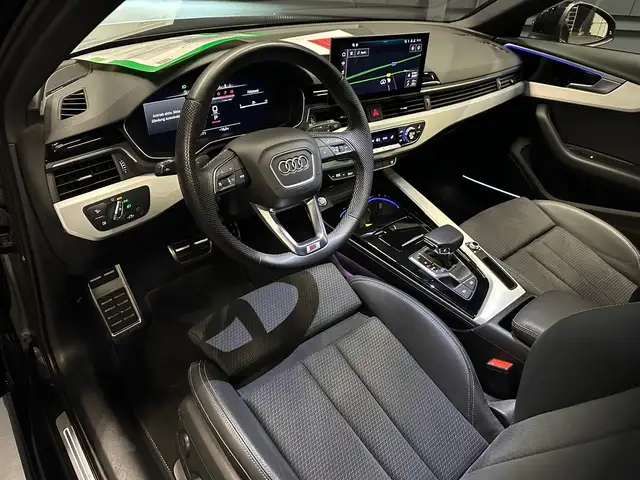 Audi A4 Avant view 17