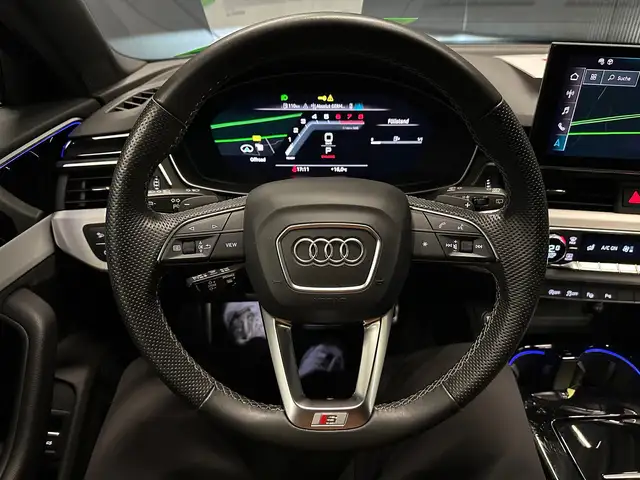 Audi A4 Avant view 18
